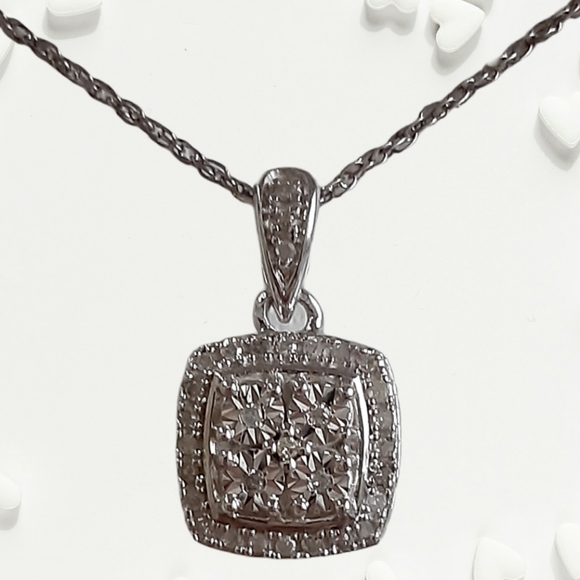 1/10 Carat TW Diamond Sterling Silver 18 - Picture 1 of 2